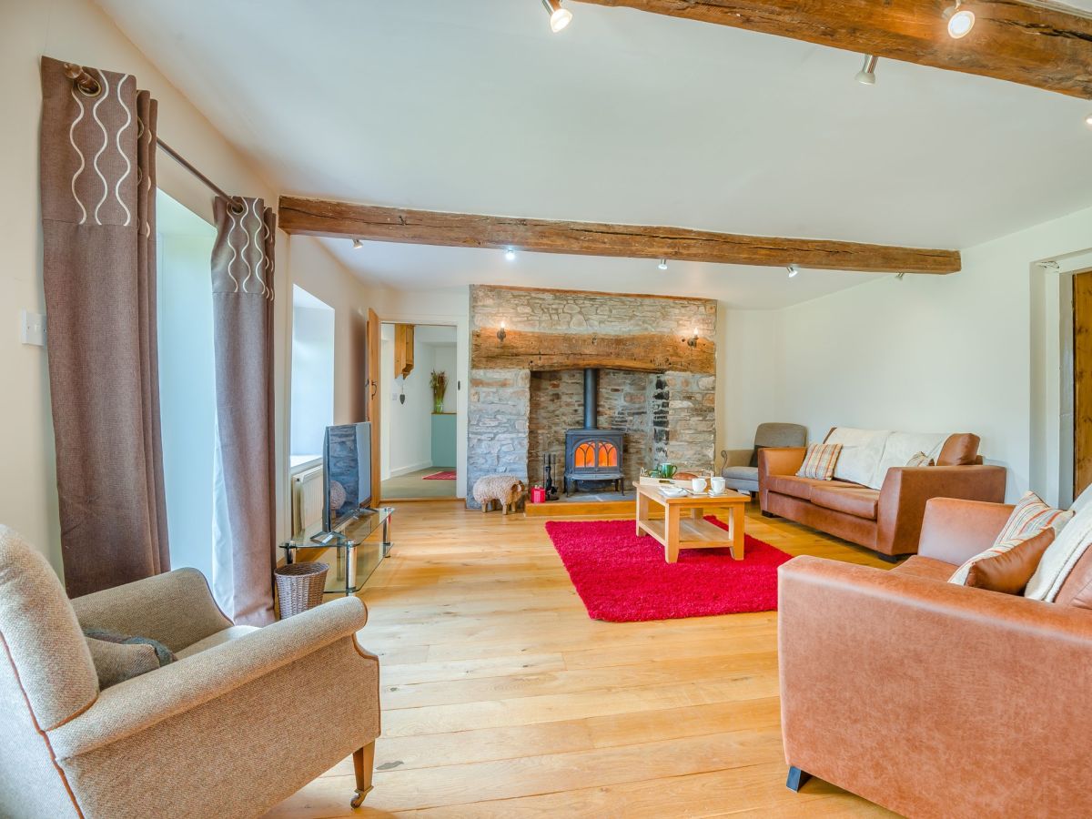 Cwmfforch Farm House - Brecon, listing photograph 8