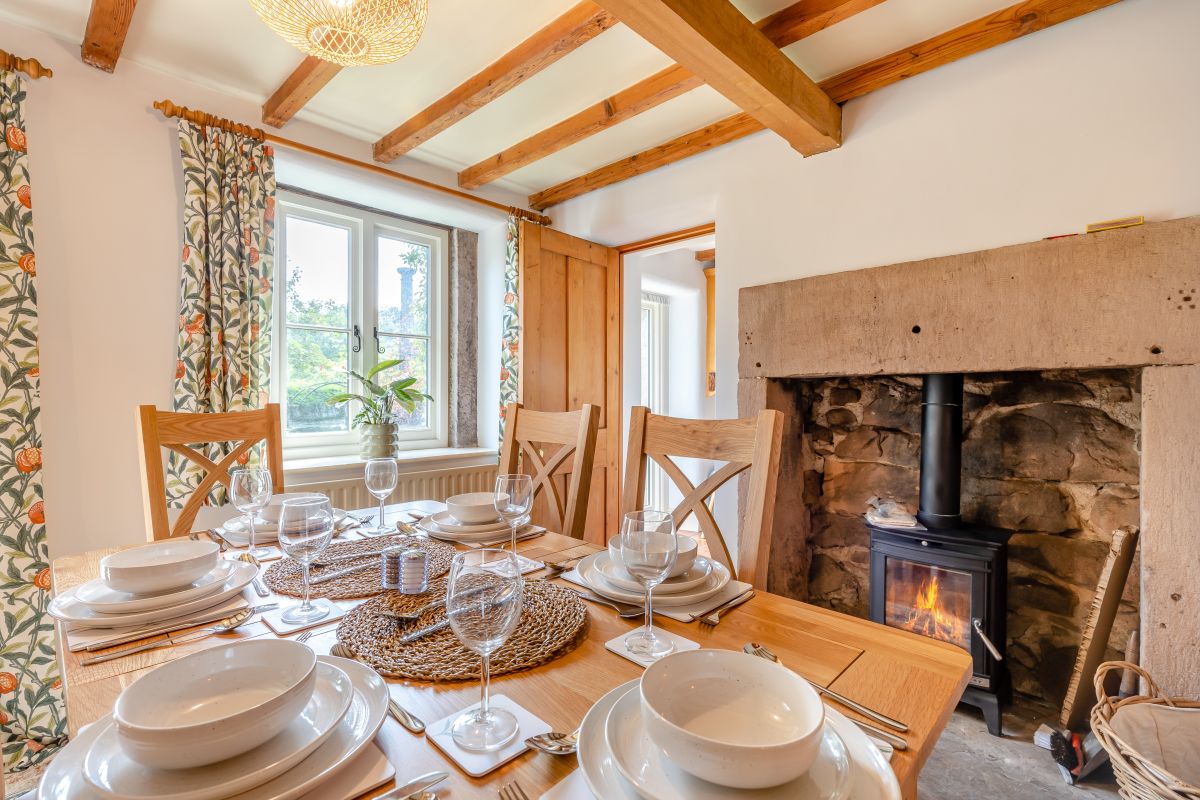 Canalside Cottage, listing photograph 8