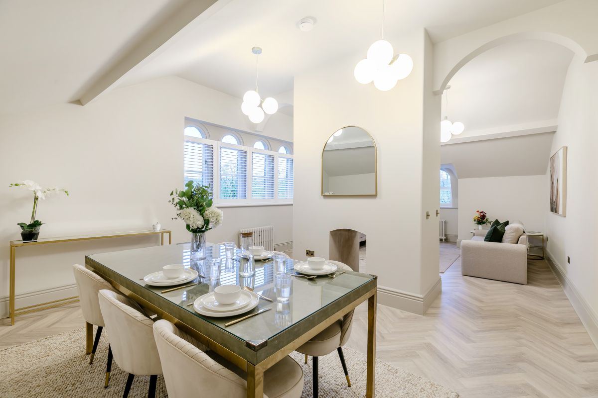 Apartment 5 The Castleton Suite, listing photograph 10