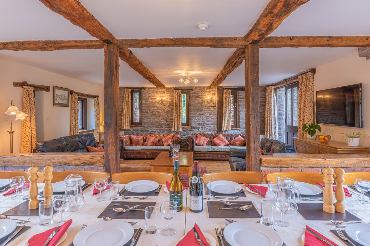 Glebe Barn, listing photograph 7