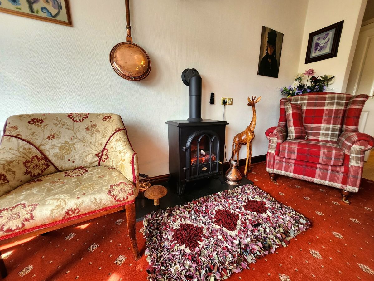 Tarn Hows Apartment, listing photograph 4