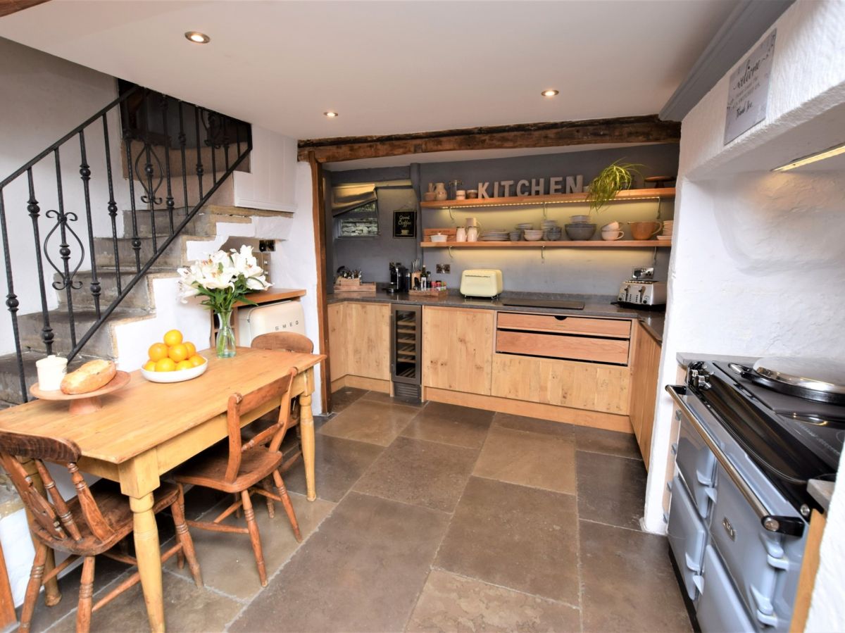 The White Cottage, listing photograph 4