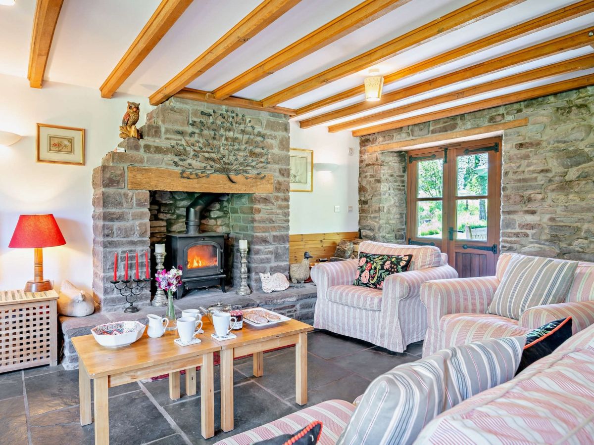 Upper Caerfanell Barn, listing photograph 4