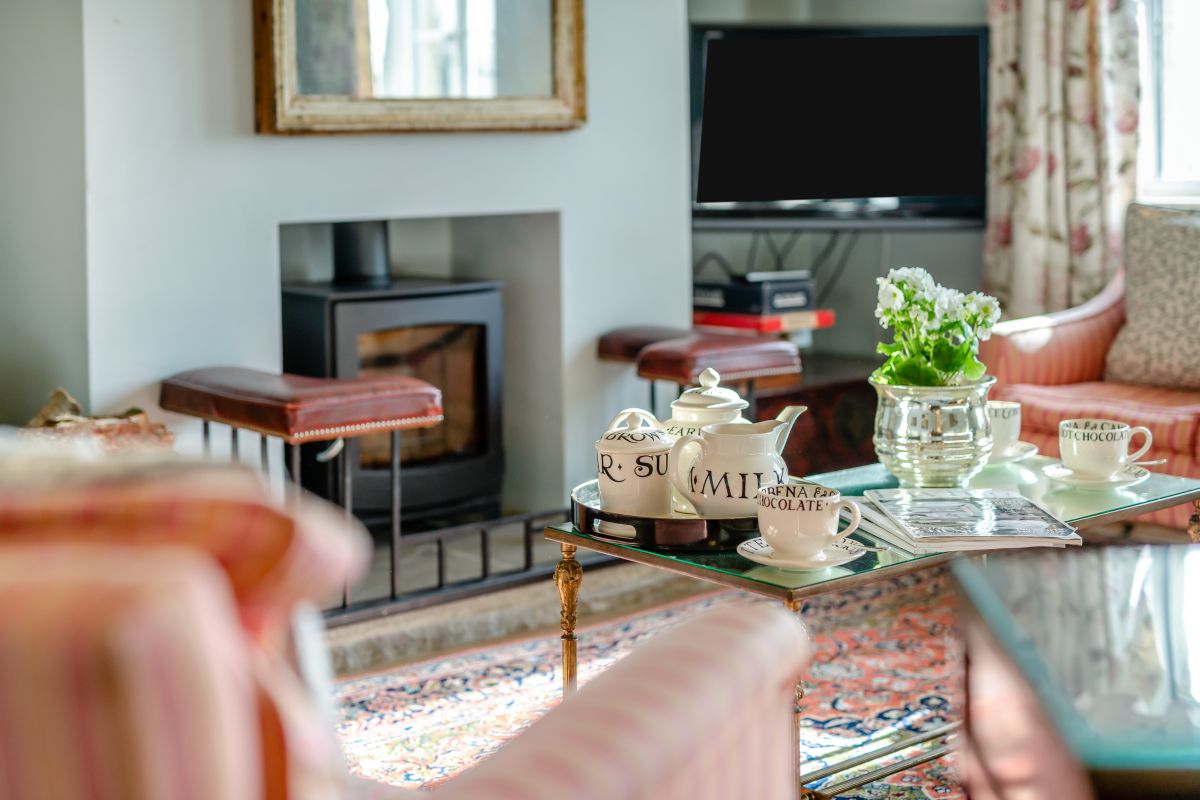 Throstlenest Farm Cottage, listing photograph 4