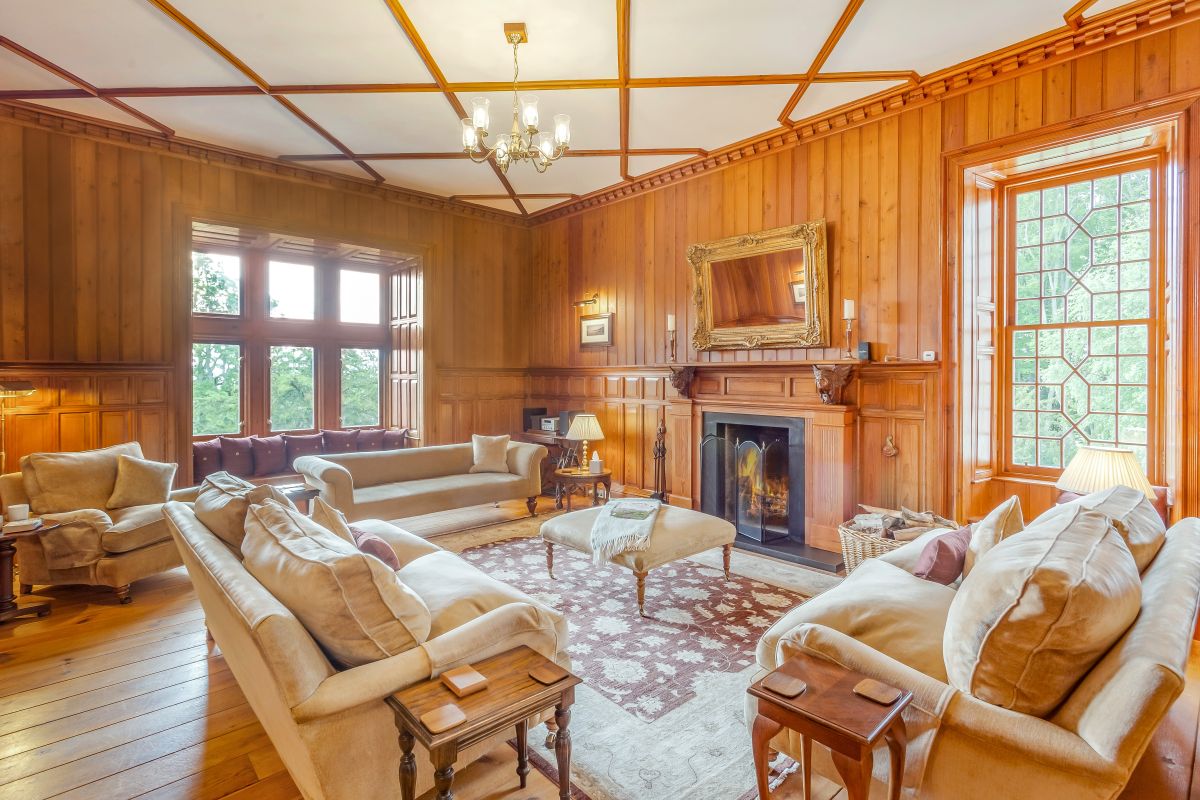 Highland Hall, listing photograph 2