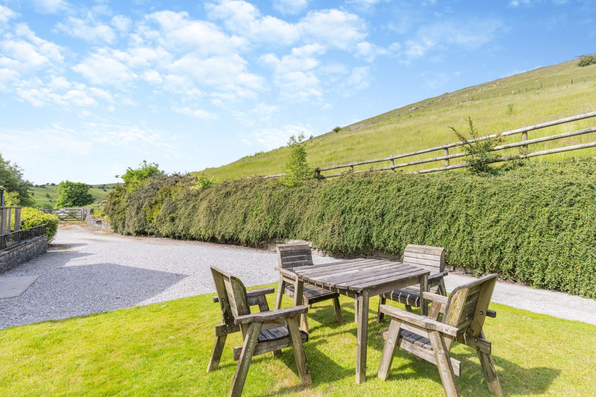 Harebell Hill, listing photograph 4