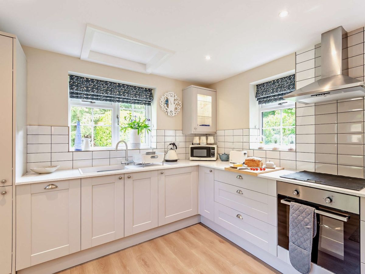 Barlow Brook Cottage, listing photograph 4