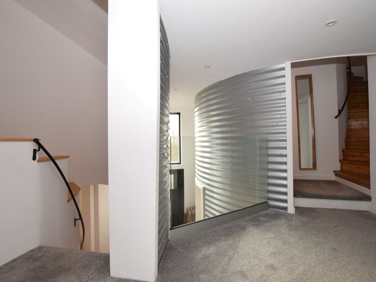 Silver Silo, listing photograph 9
