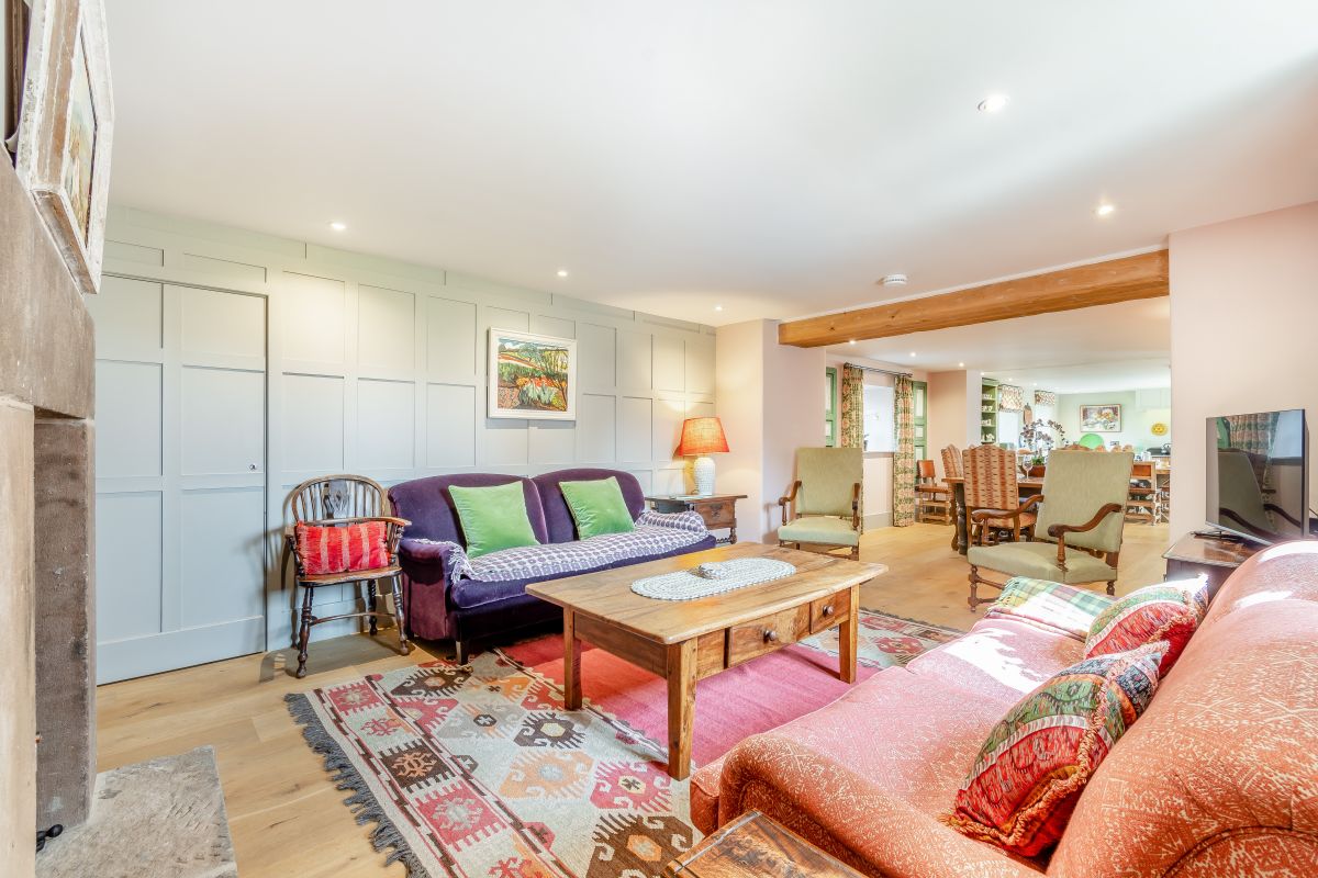 New Harborough Farm, listing photograph 4