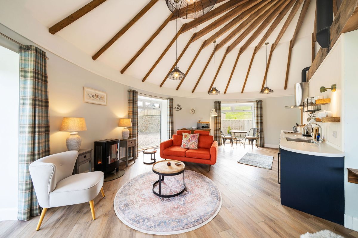 The Roundhouse, listing photograph 5