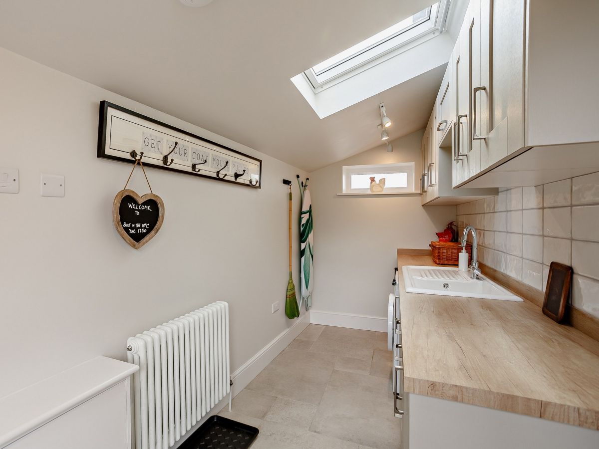 Norwood Cottage, listing photograph 8