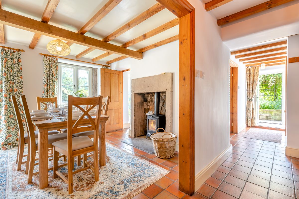 Canalside Cottage, listing photograph 6