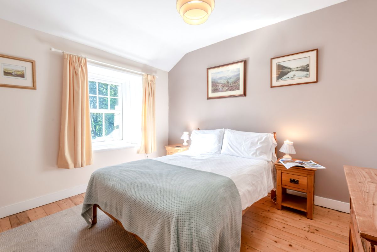 Lund Cottage, listing photograph 8