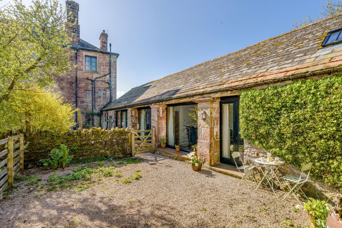 Johnby Hall Barn, listing photograph 3