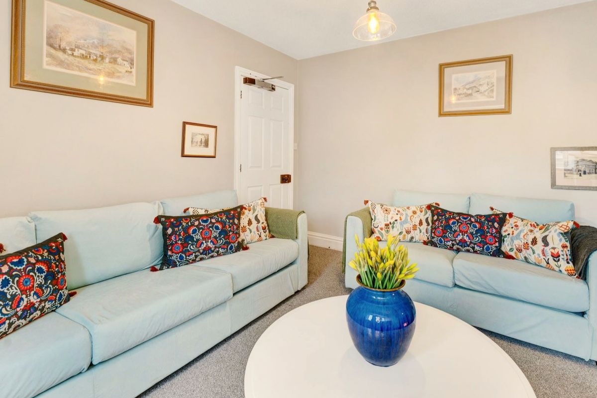3 Swiss Villas, listing photograph 10