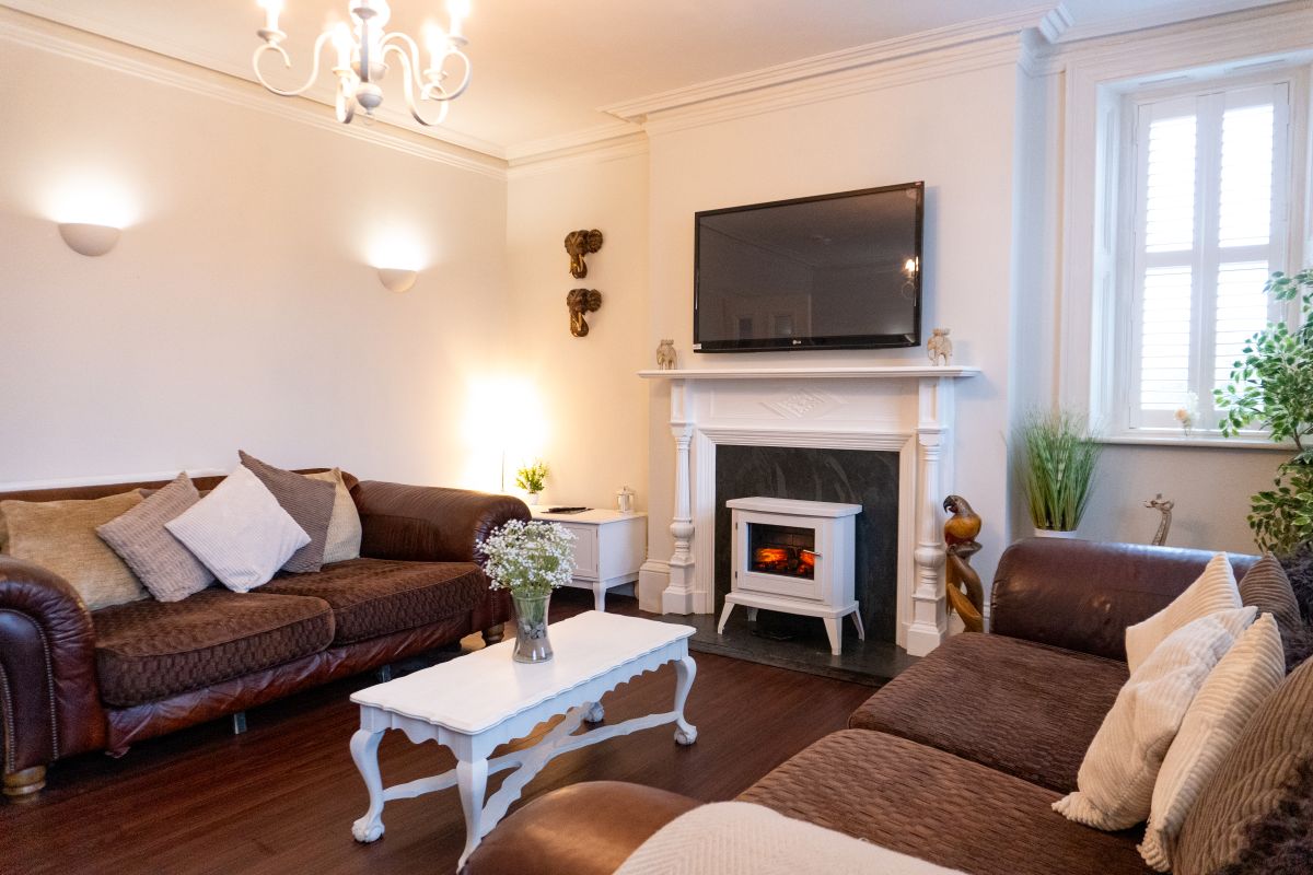 Rose House, listing photograph 6