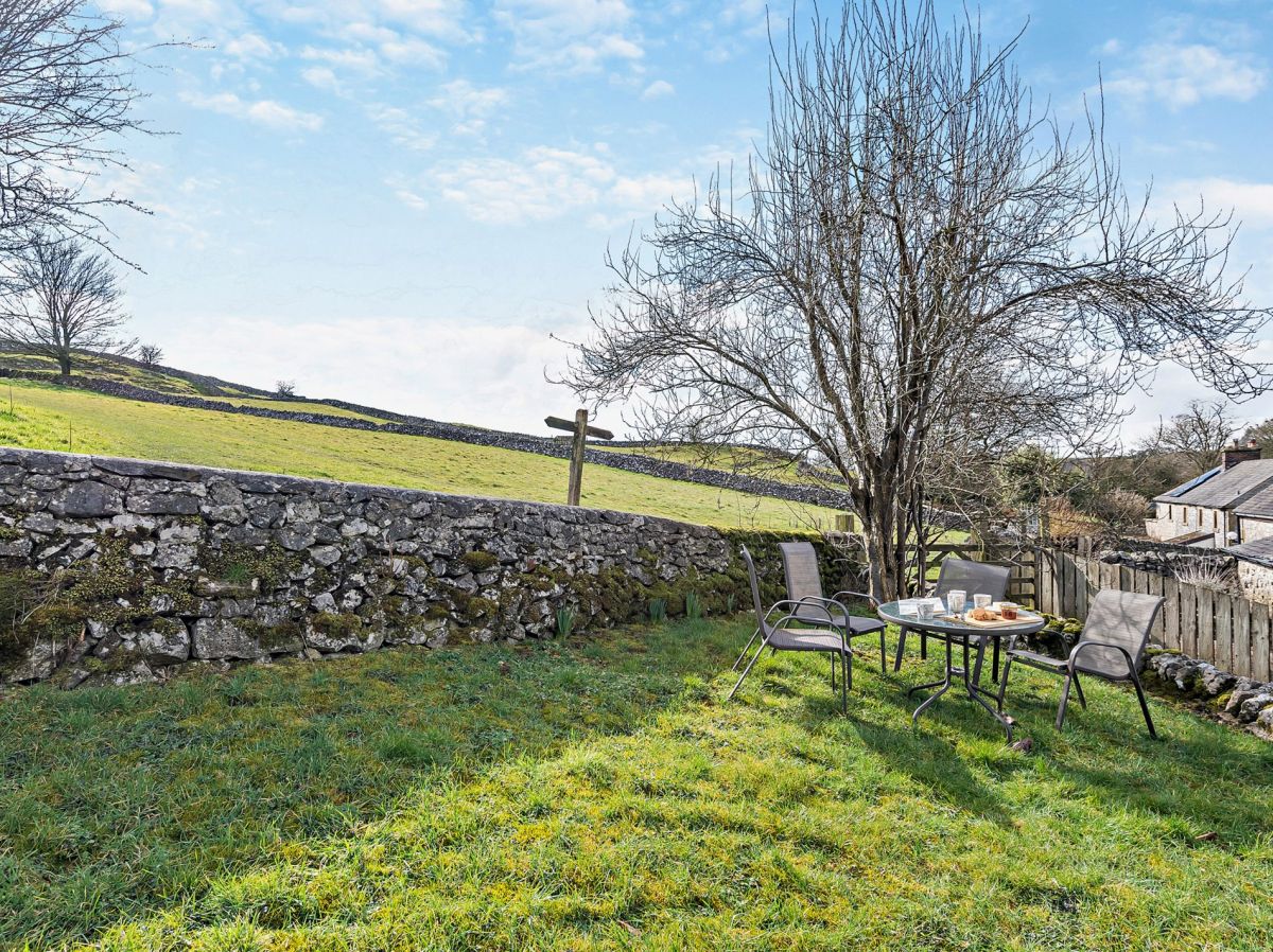 Hillcrest Cottage, listing photograph 10