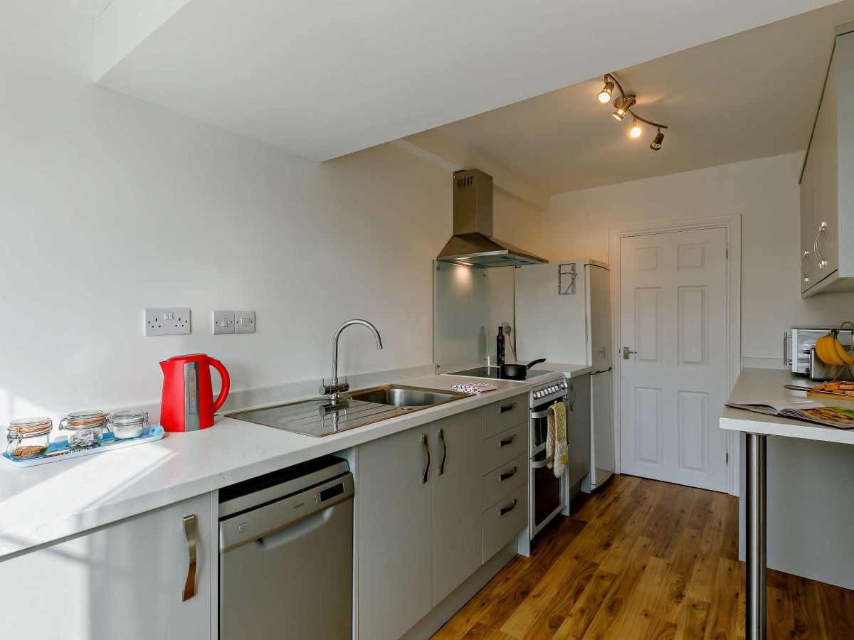 Mews Cottage - Tansley, listing photograph 9