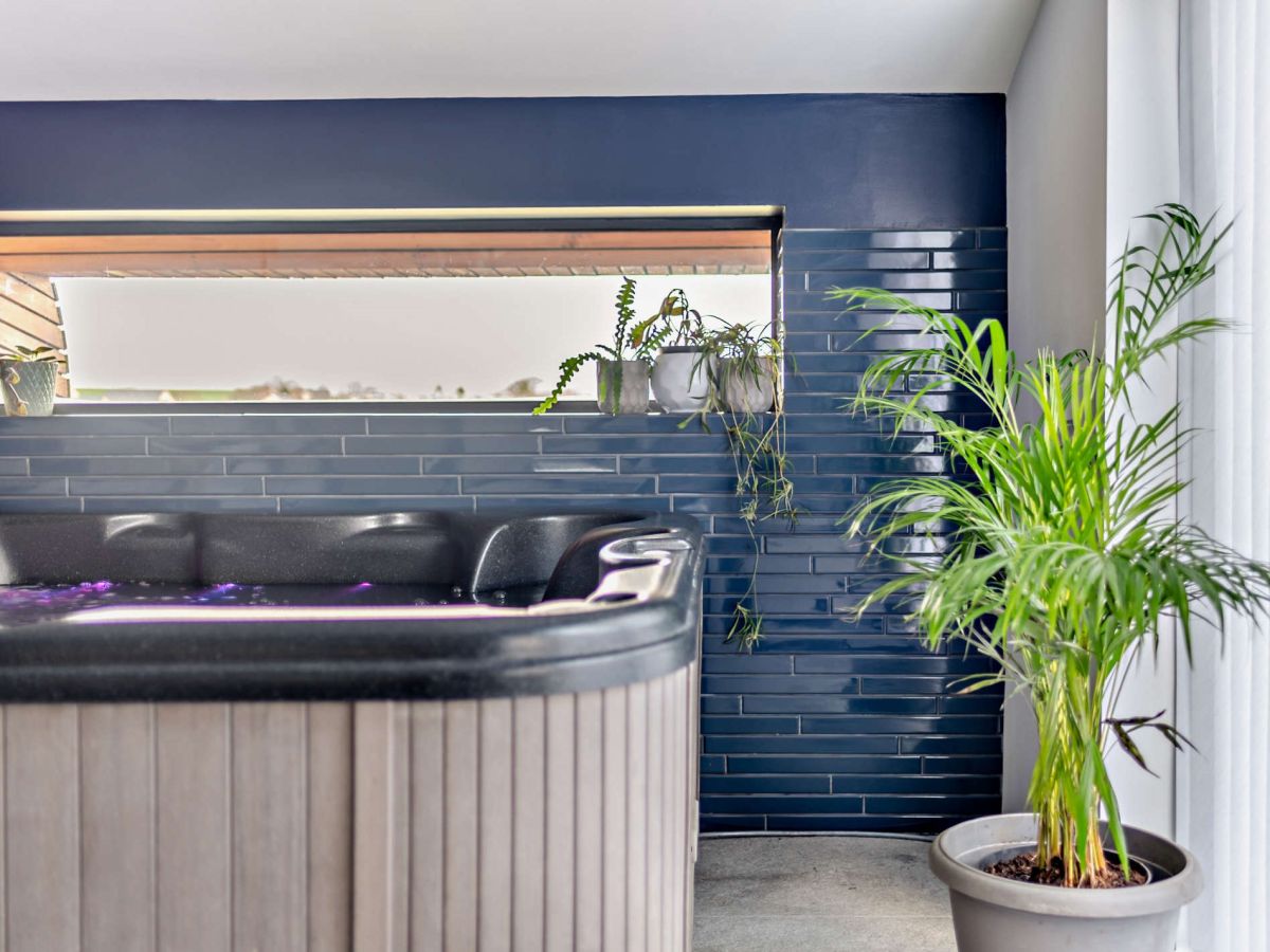 Stonehill Pool House, listing photograph 12