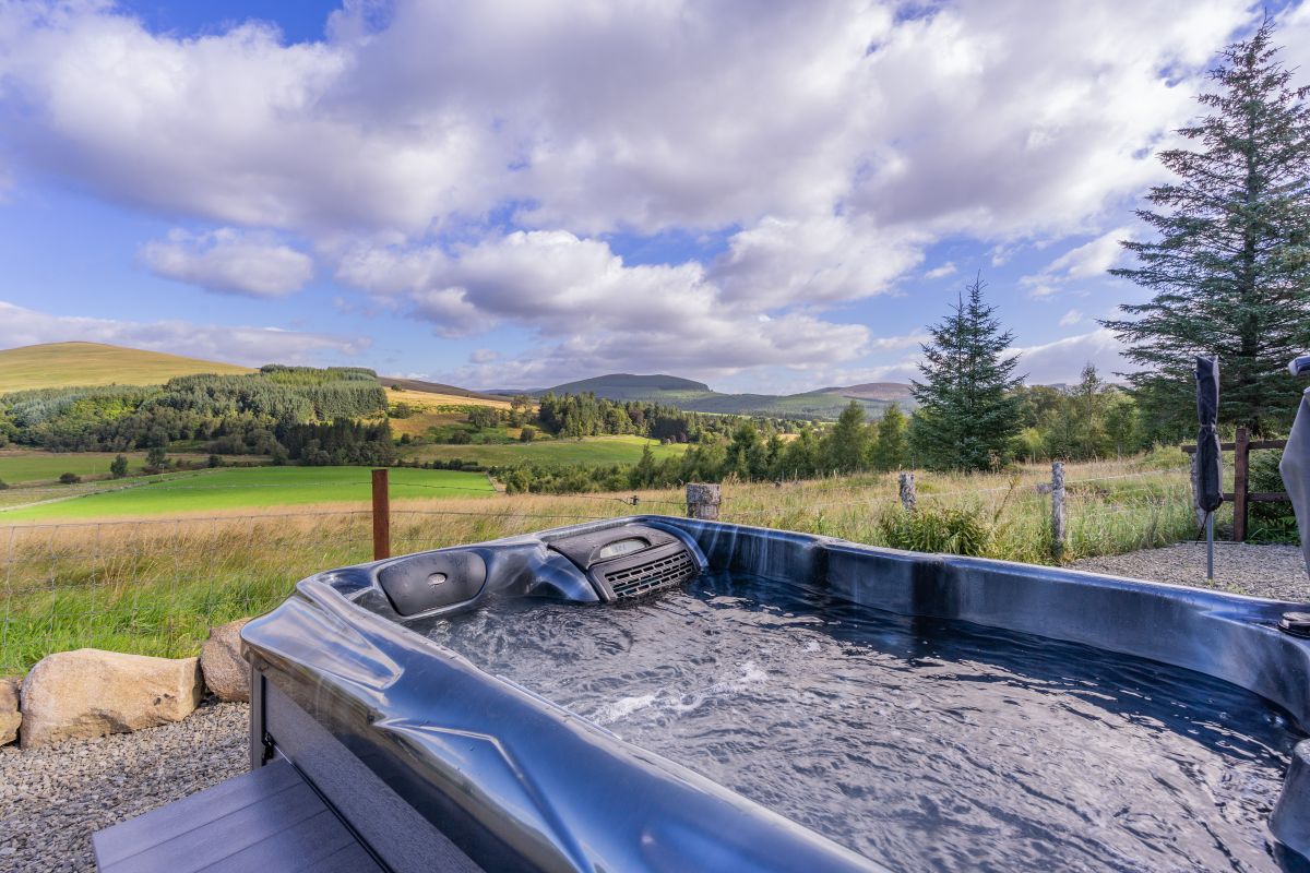 Glenisla View, listing photograph 2