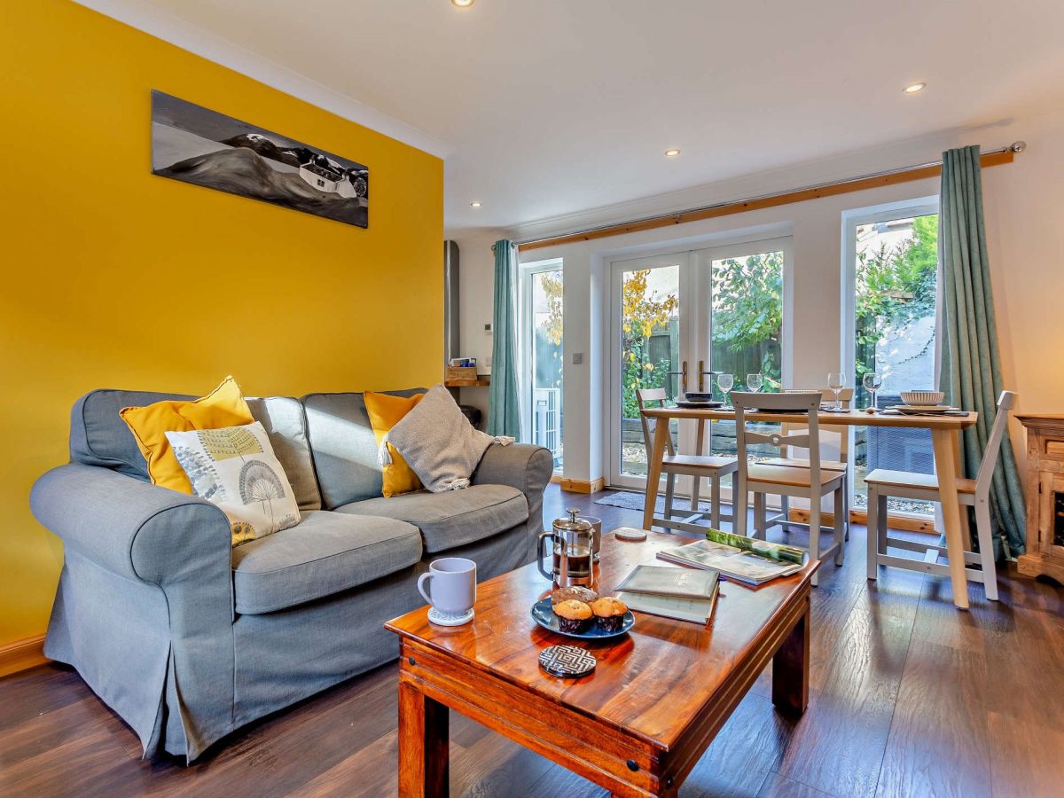 The Little Small House, listing photograph 2