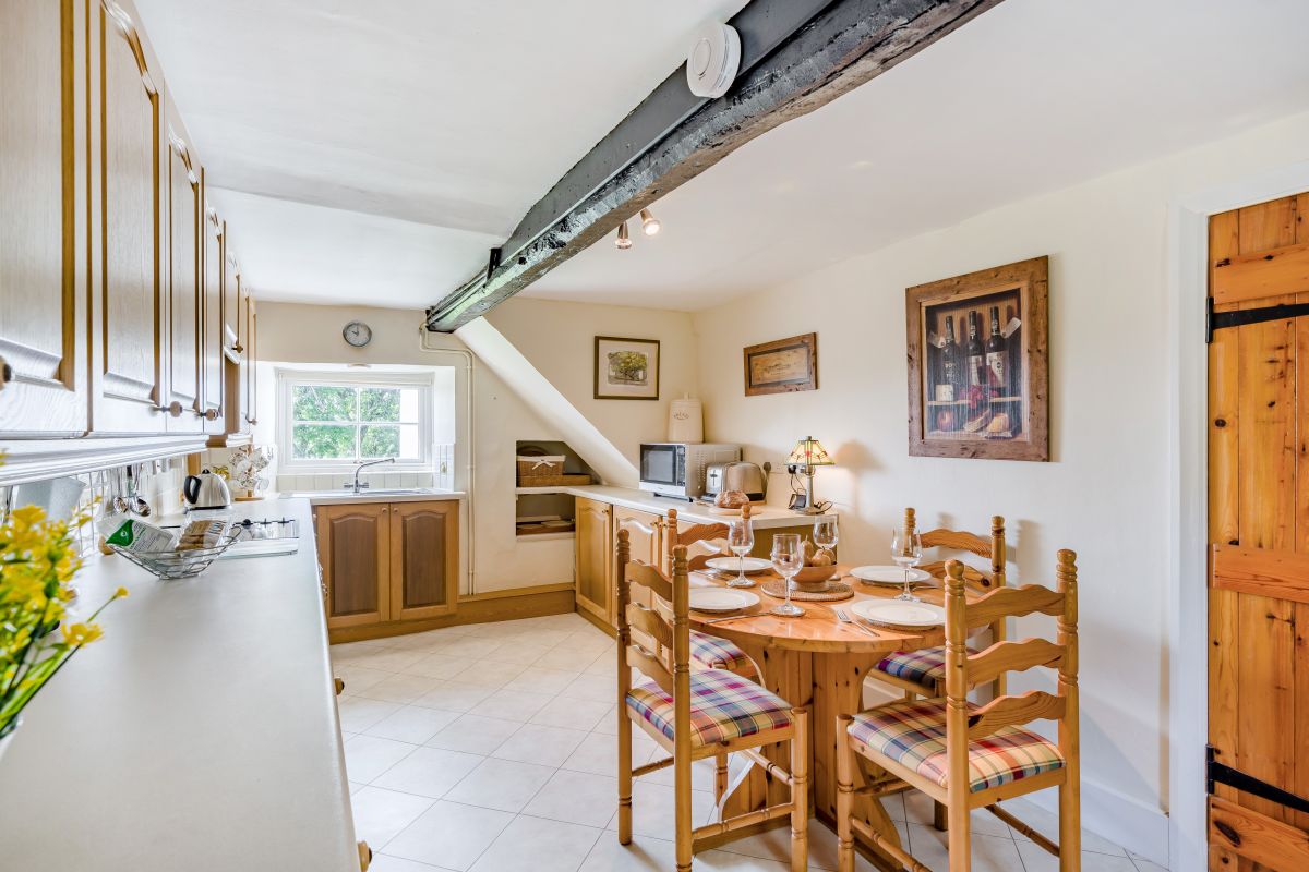 Howe Cottage, listing photograph 8