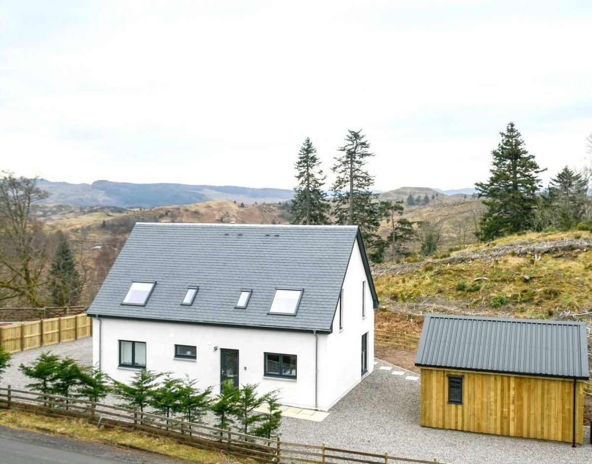 Black Mount House
