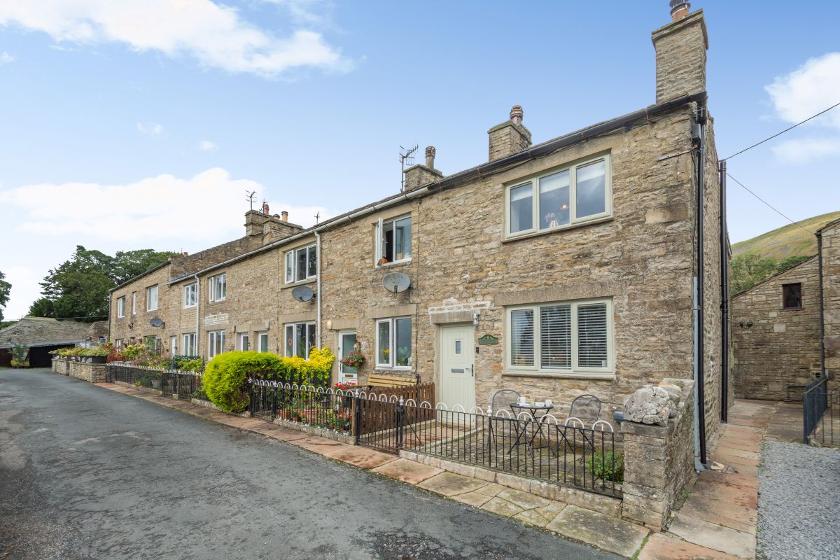 No1 Simonstone, listing photograph 5