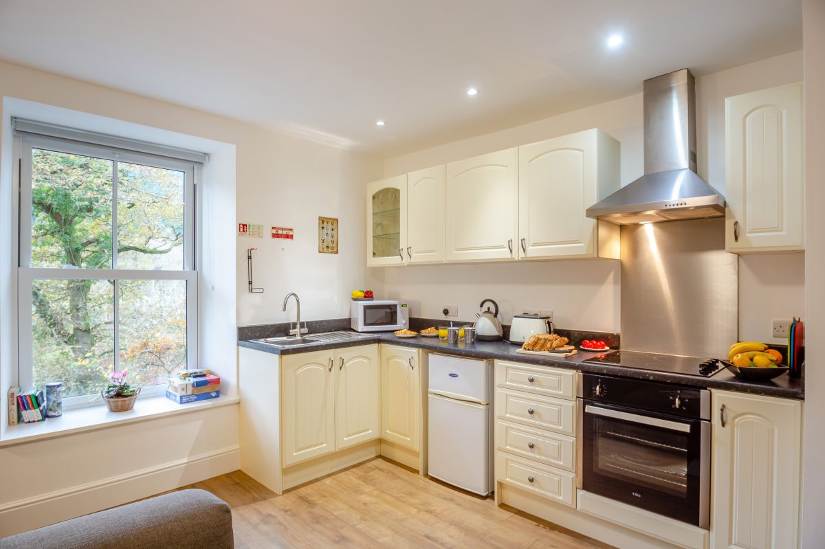 Fairy Glen Apt Two, listing photograph 4