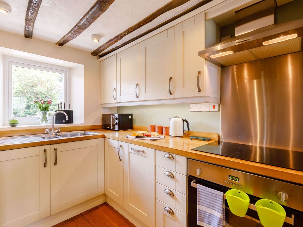Middle Cottage, listing photograph 4