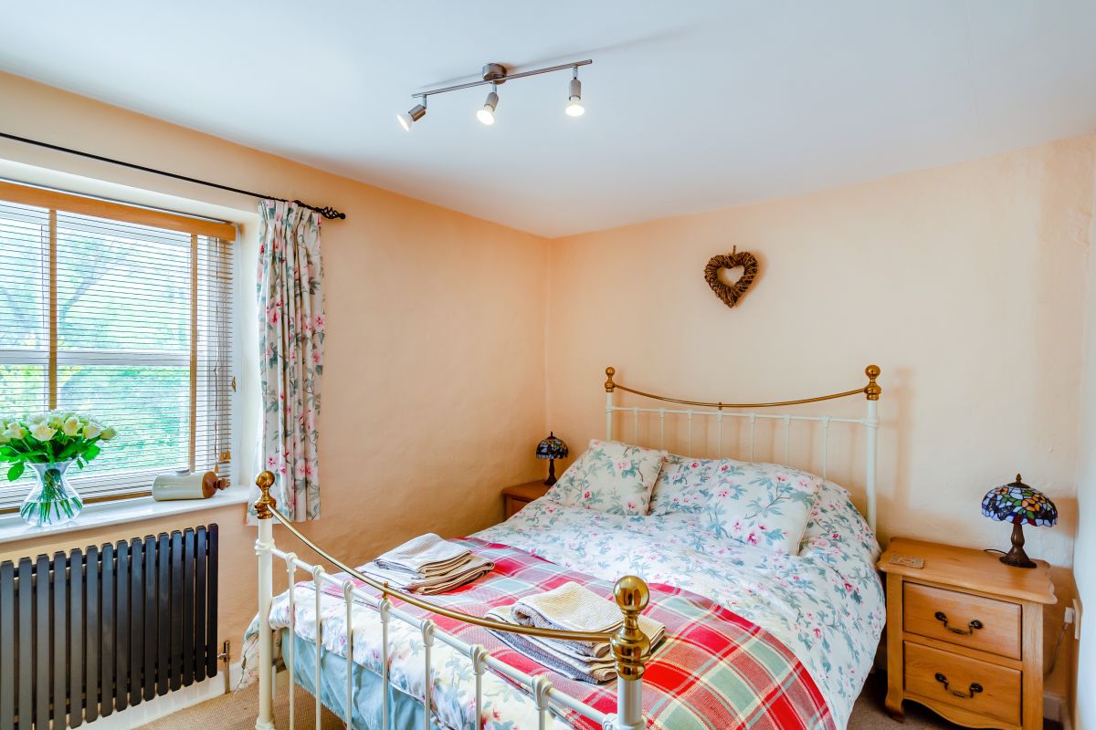 Fountains Cottage - Malham, listing photograph 12