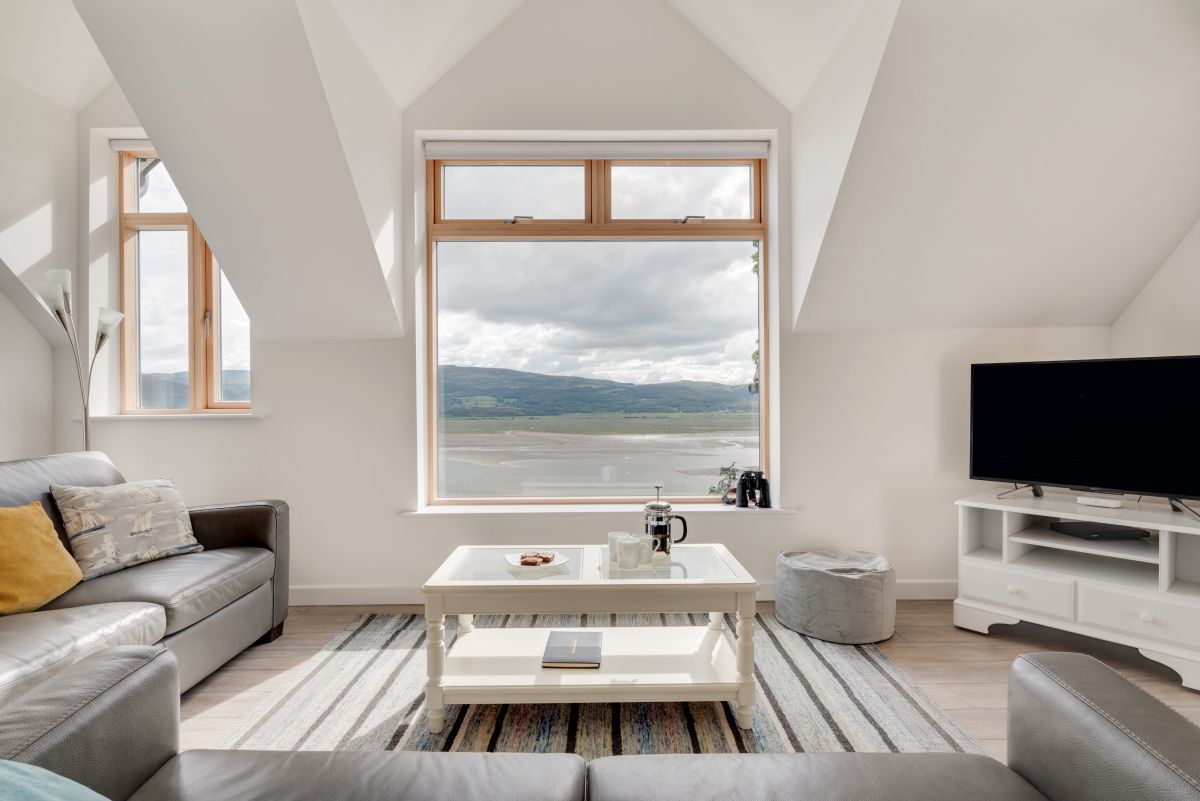 Apartment 4, The Old Stables, listing photograph 7