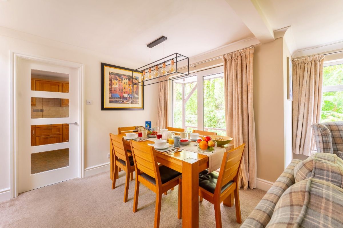 Hollybrook, listing photograph 9