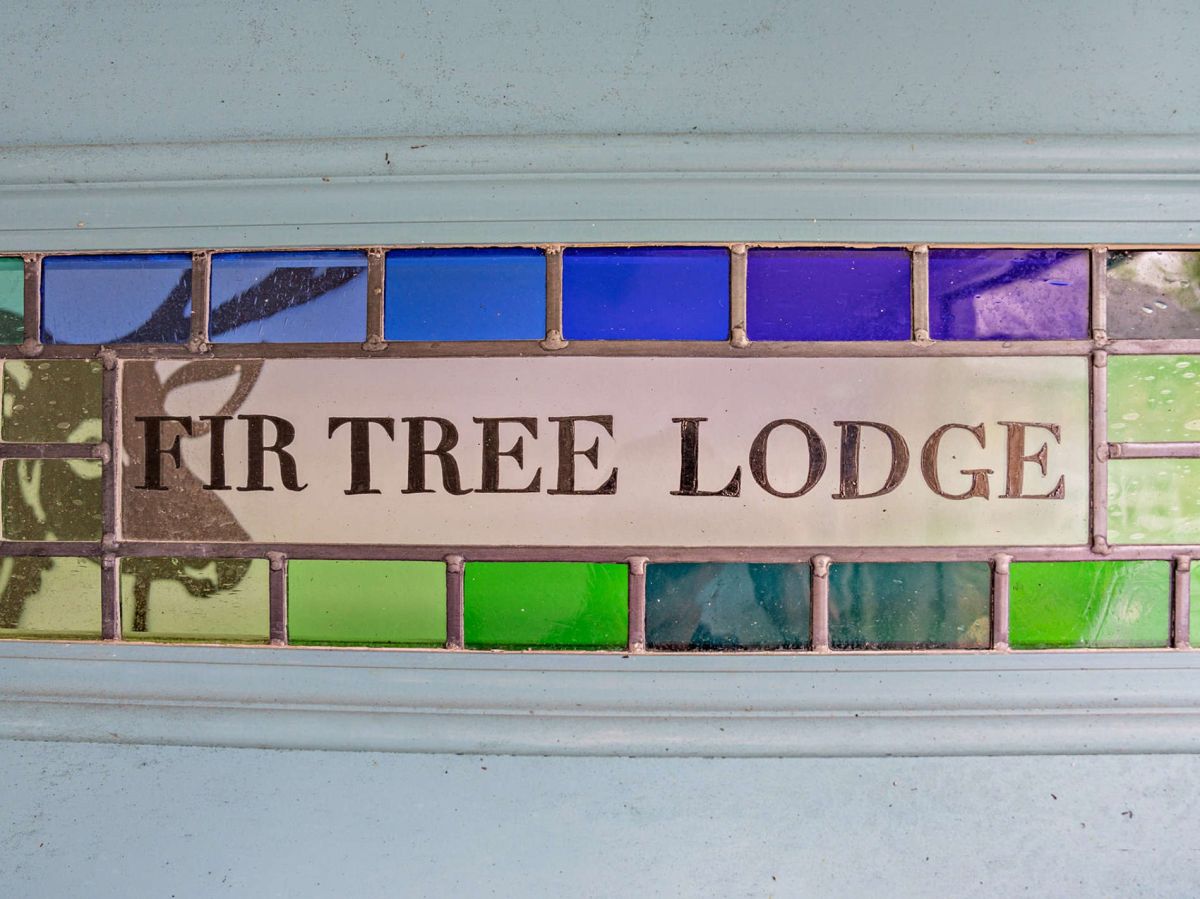 Fir Tree Lodge, listing photograph 11