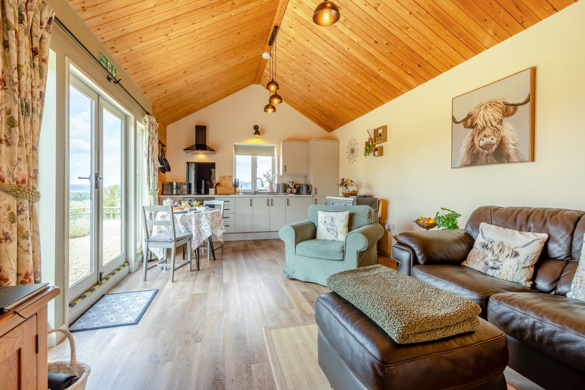 Springhill Lodge, listing photograph 6