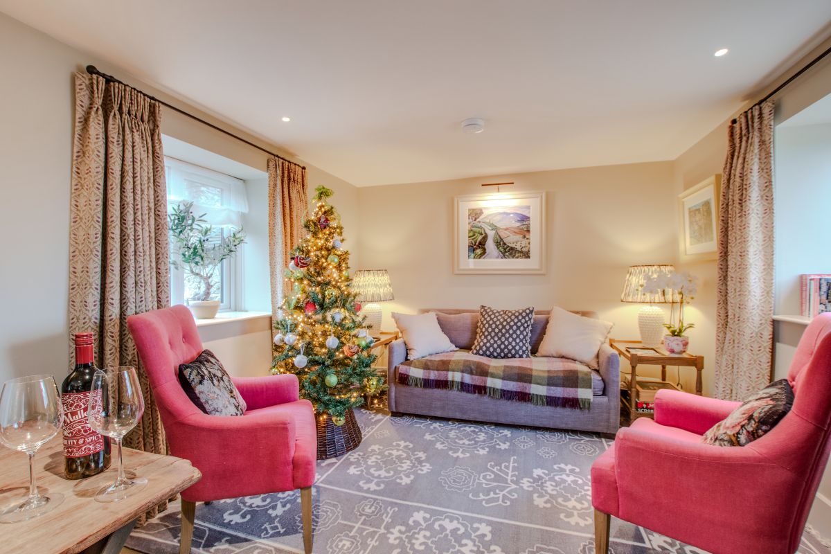 New Harborough Bungalow, listing photograph 2