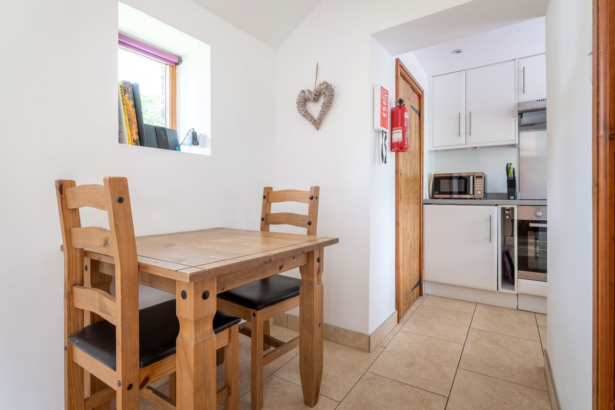 Garden Cottage, listing photograph 9
