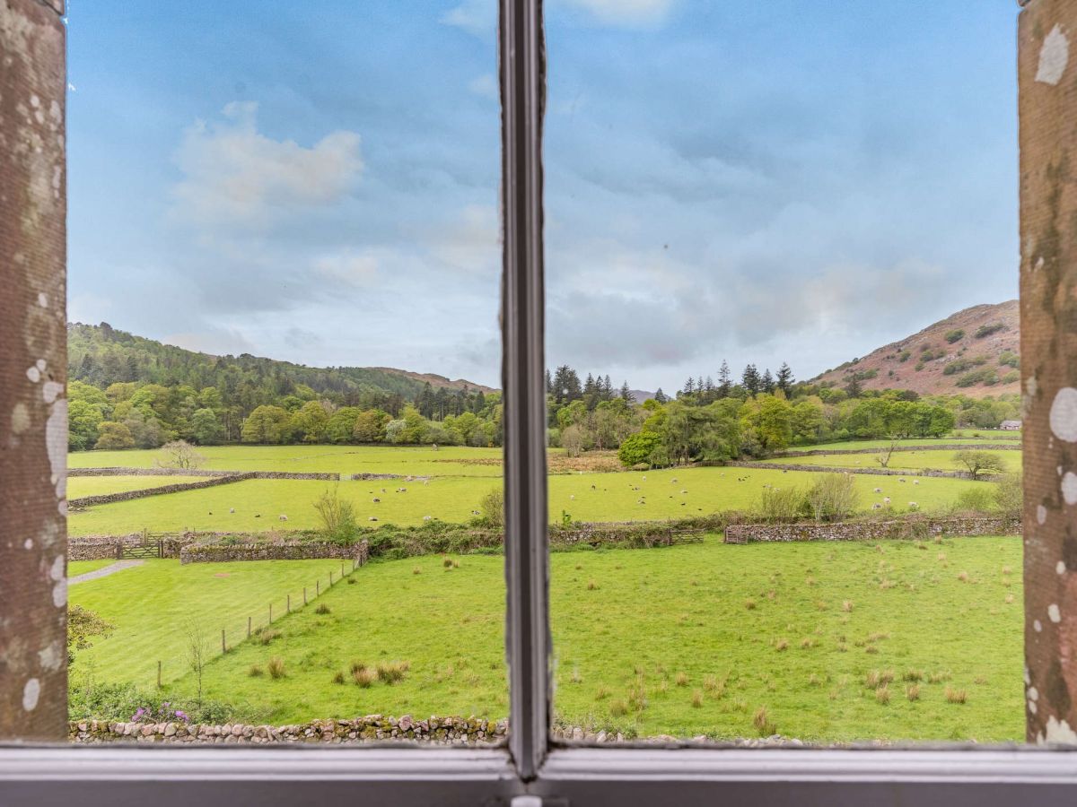 Esk View, listing photograph 9