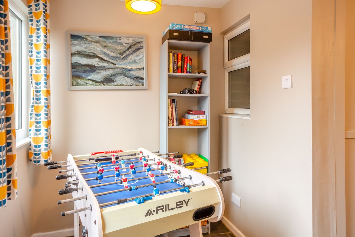 Tomen Y Mur Cottage, listing photograph 2