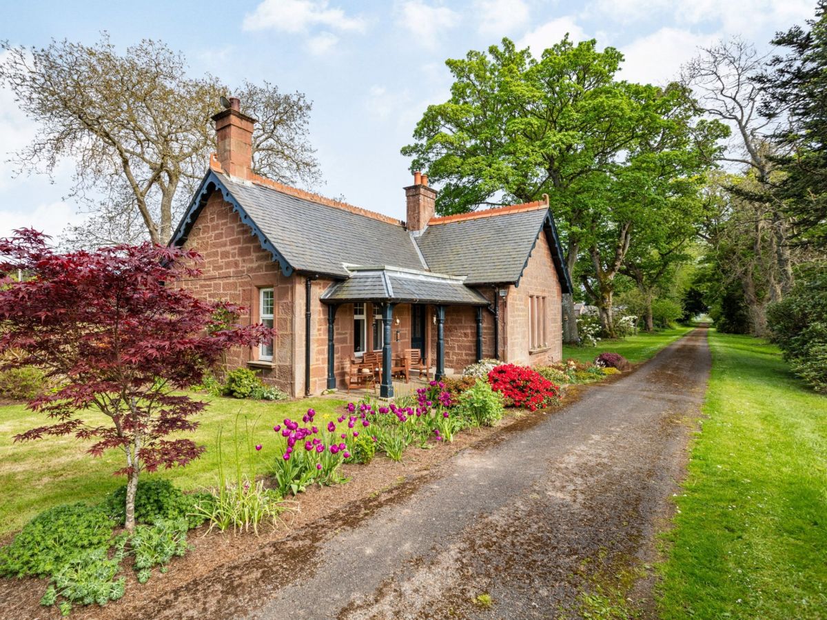 The Lodge At Logie House