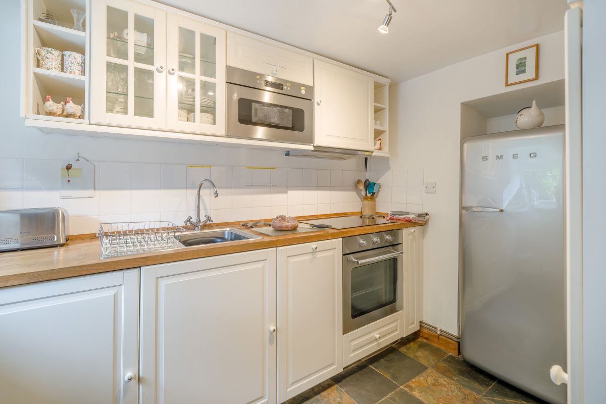 Jesmond Cottage, listing photograph 4