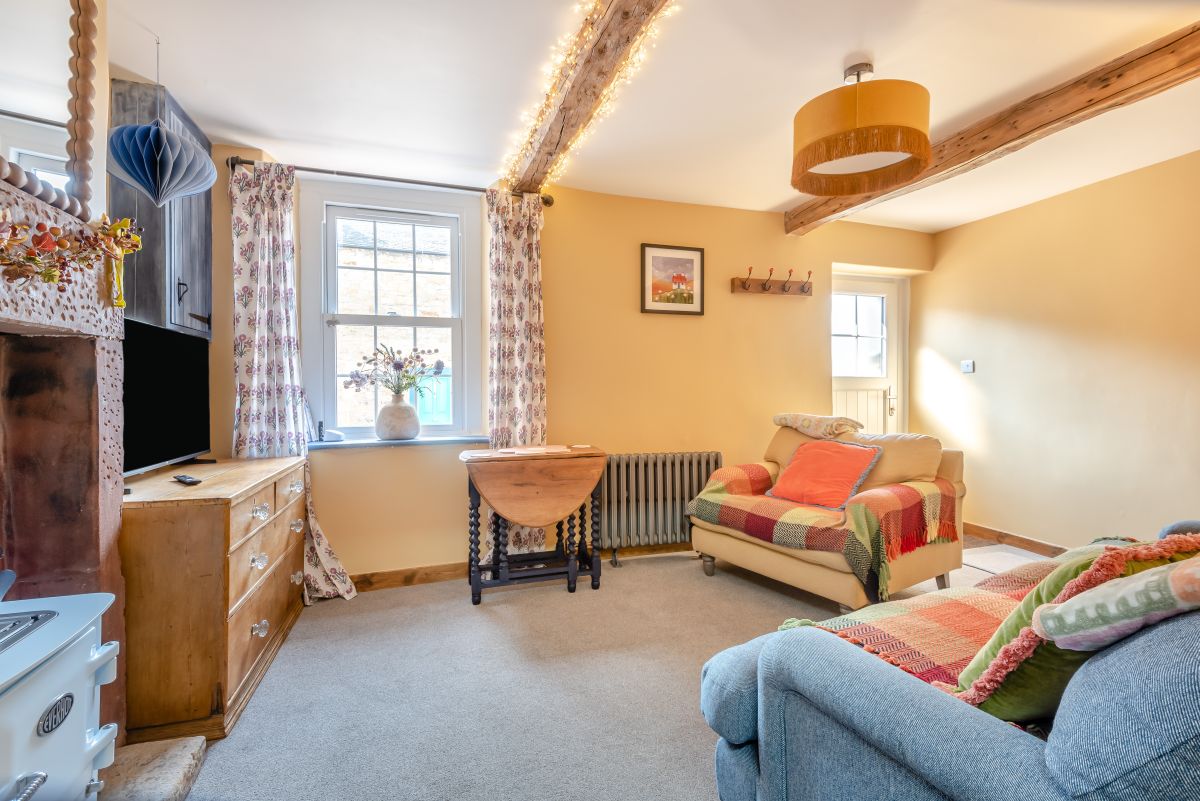 Maggie's Cottage, listing photograph 3