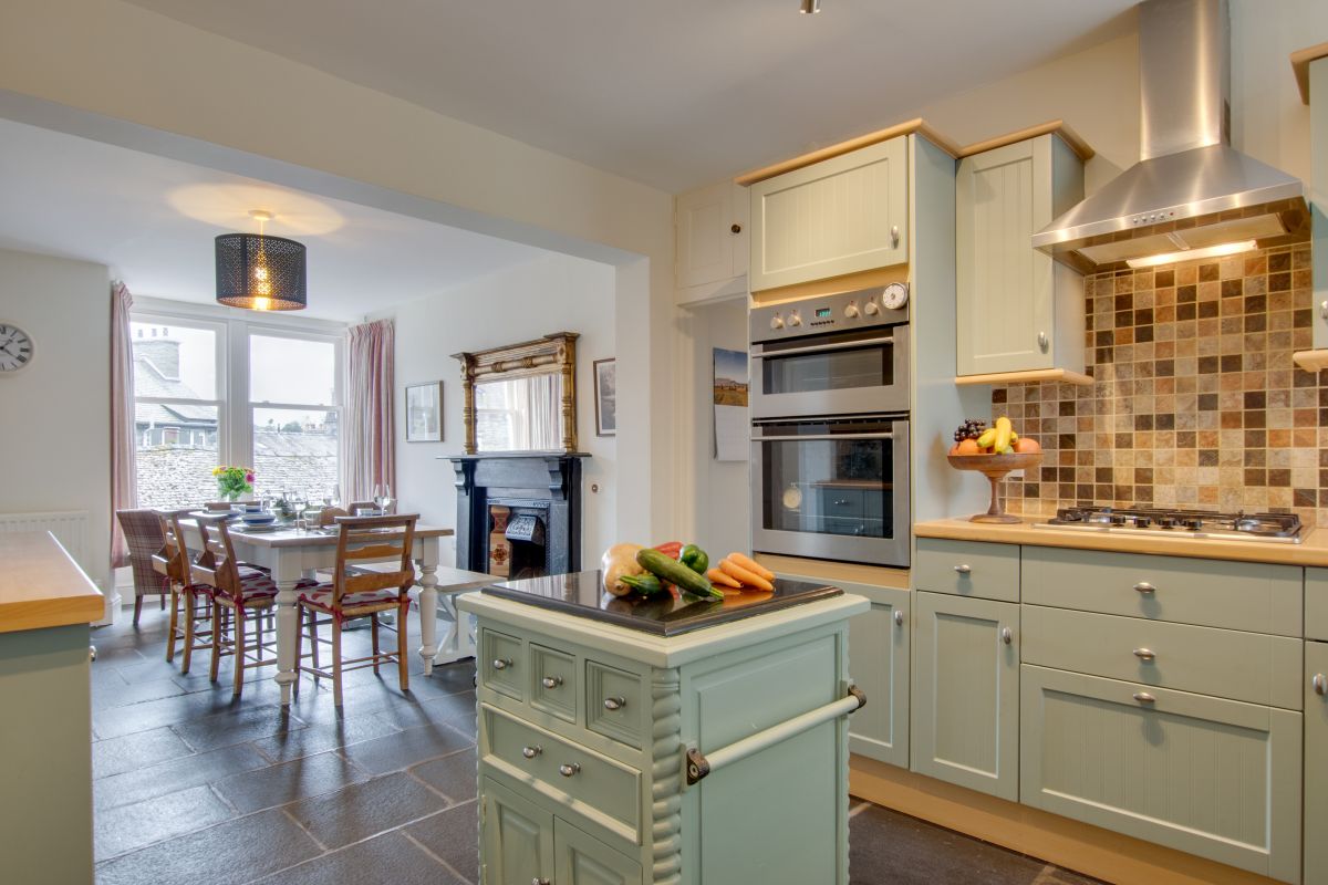 4 Swiss Villas, listing photograph 2
