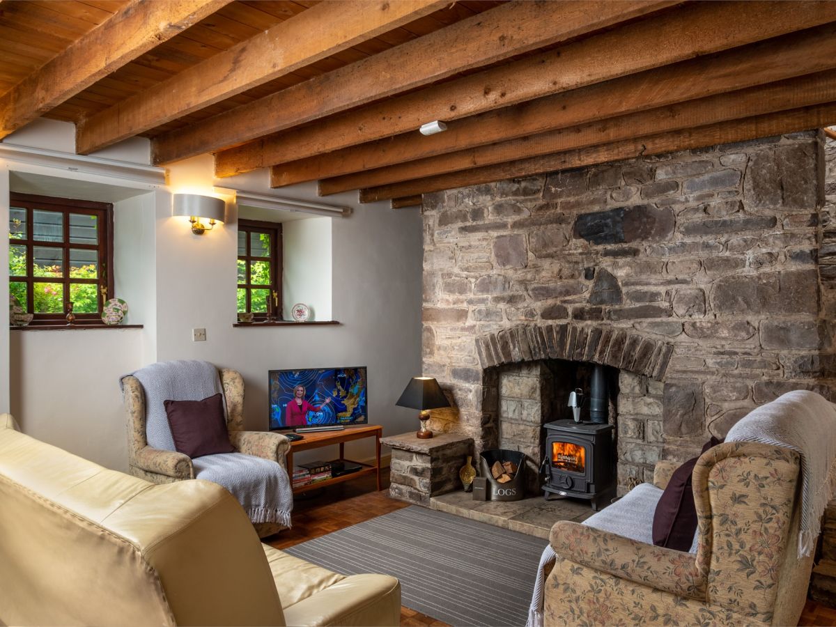 Old Mill Cottage, listing photograph 2