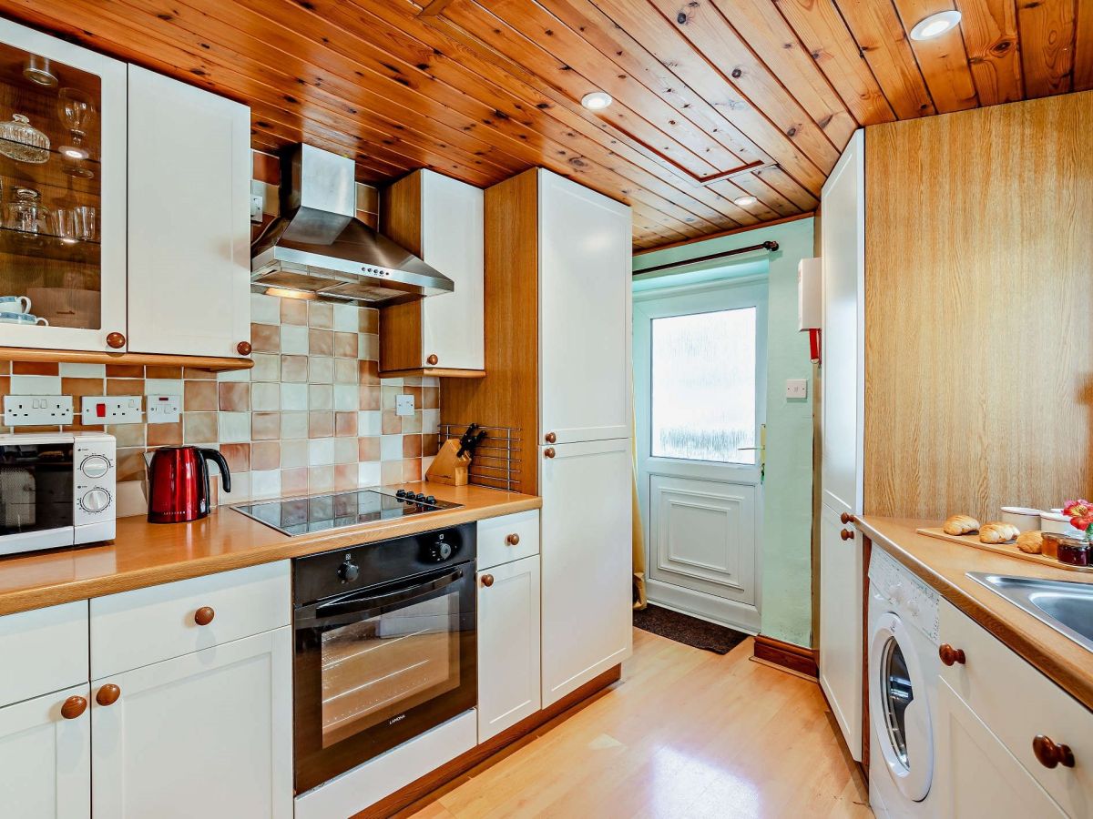 Cosy Cottage - Braithwaite, listing photograph 9