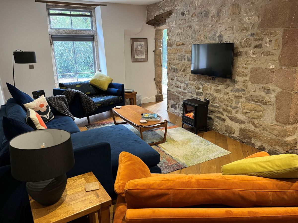 Lily Barn, listing photograph 2