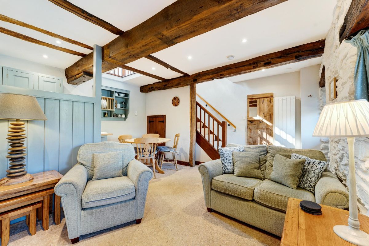 Middle Grove Cottage, listing photograph 3