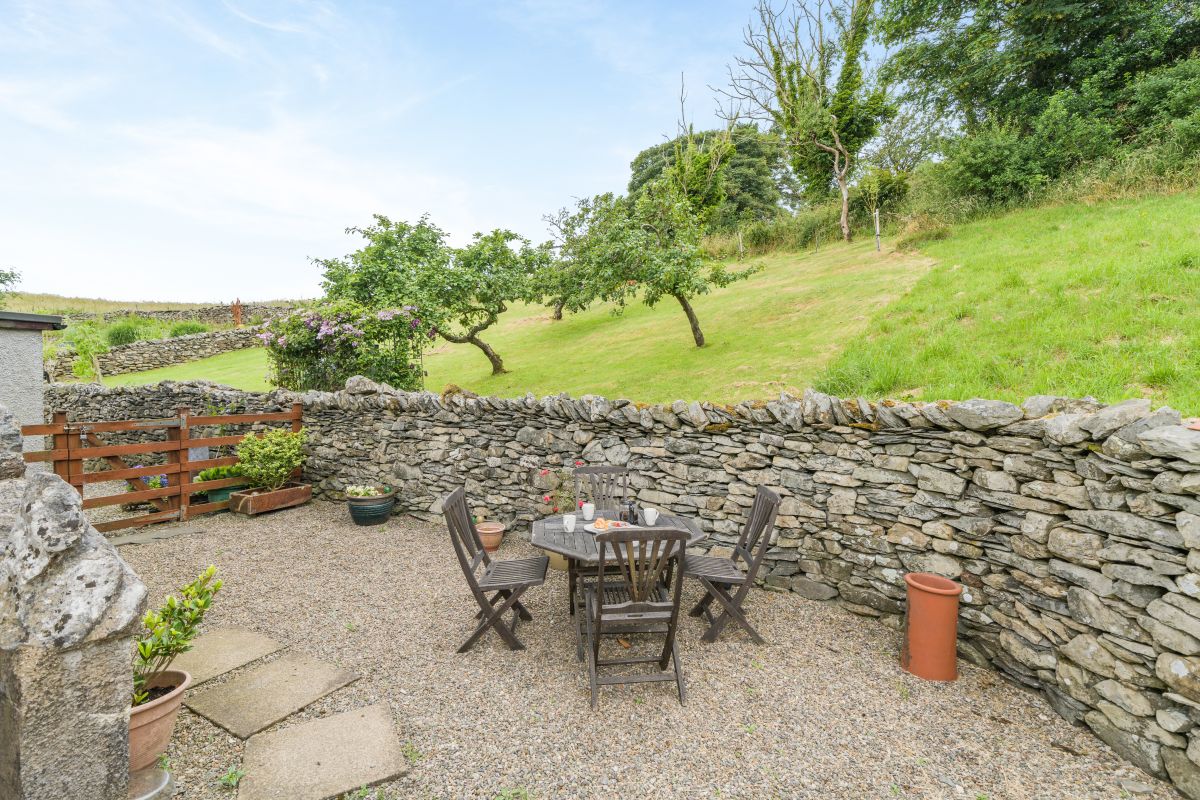 Hill Top, listing photograph 3