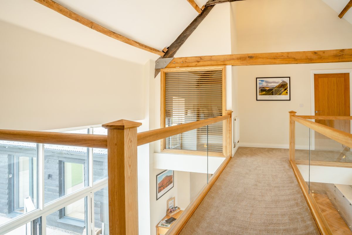 Sugar Loaf View Barn, listing photograph 12