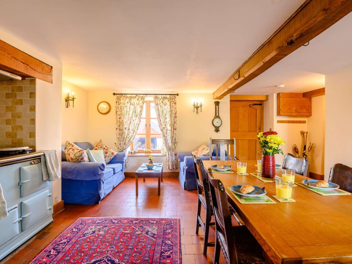 Sugar Loaf Farmhouse, listing photograph 9